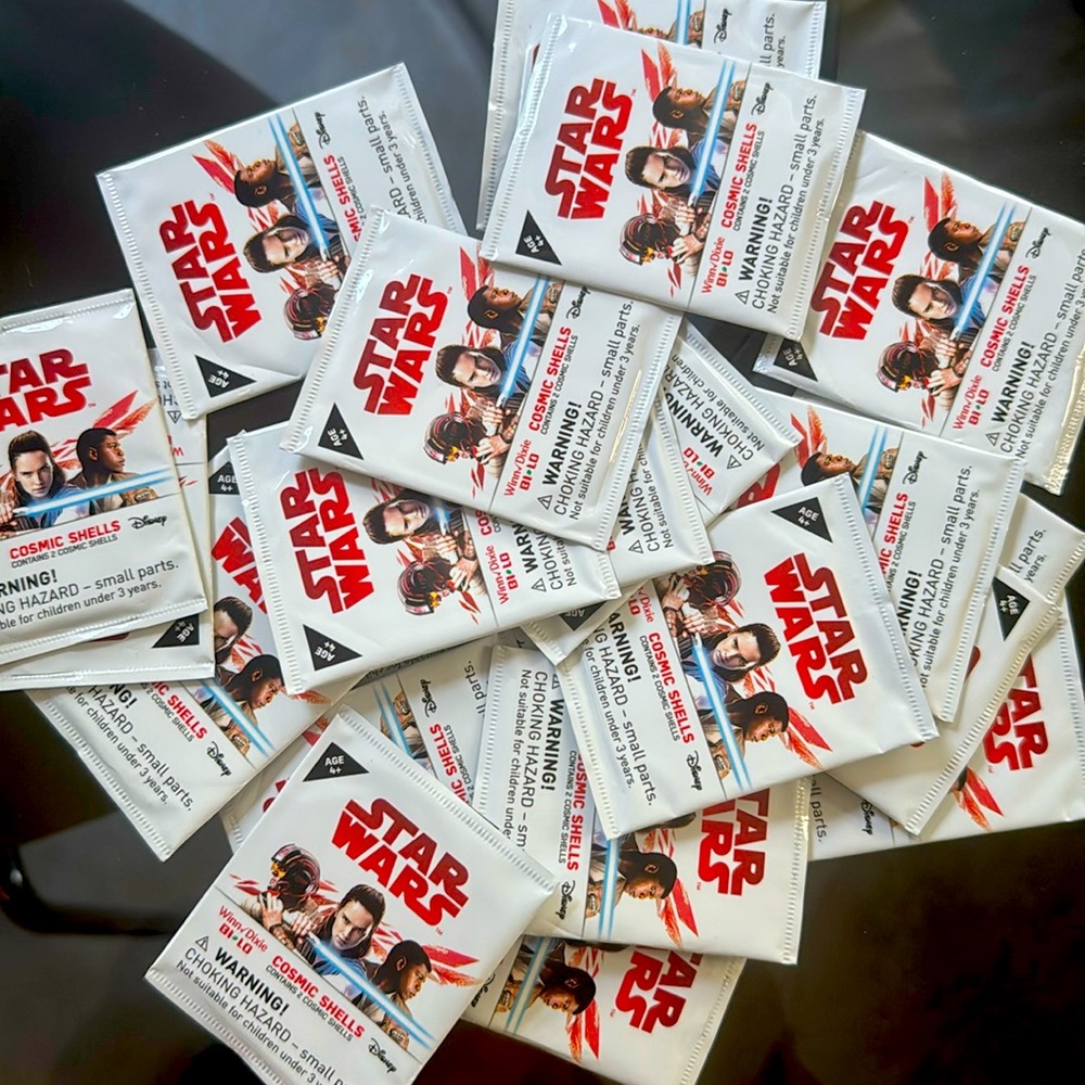 Lot of 24 - 2017 Star Wars Cosmic Shells‎ Unopened Packs Winn Dixie Bi Lo